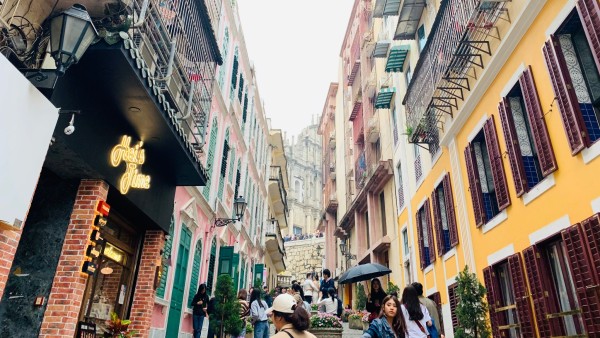 澳门房价动态与巷弄特色小店探索