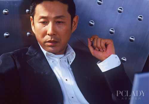 陈道明，时代之星演绎之路的最新篇章揭秘