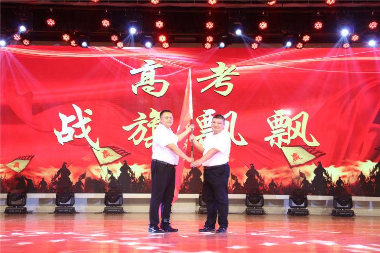 最新旅游资讯，踏上探索之旅，自信成就梦想之路