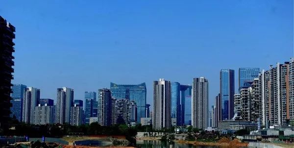 深圳二手房市场最新概况，热门区域、市场走势与购房指南