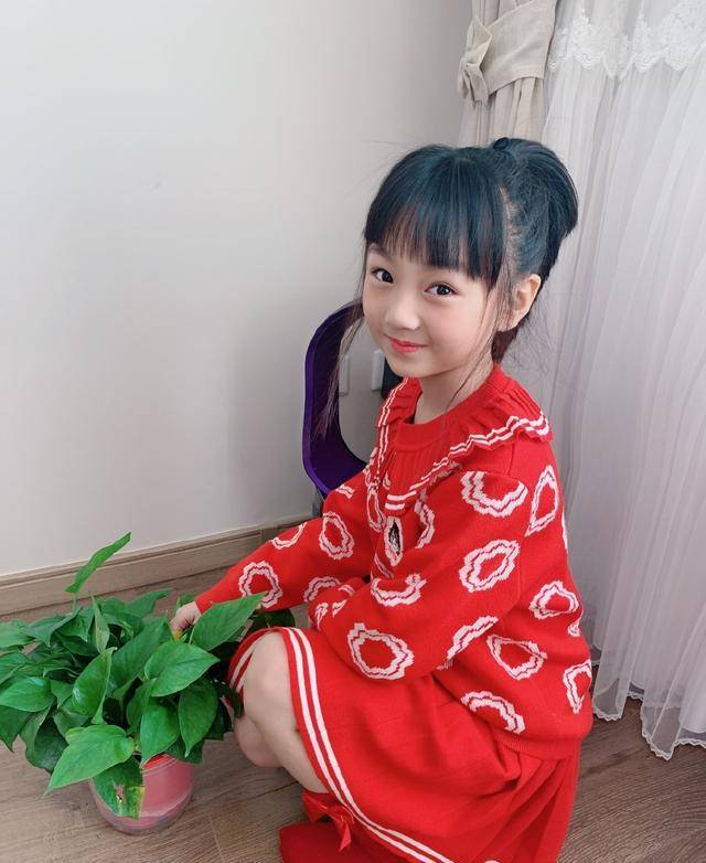 小山竹最新完整版视频，欢乐温馨的日常生活时光